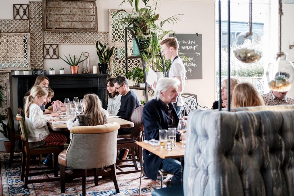 Picture of The Half Moon, Herne Hill Hotel in London