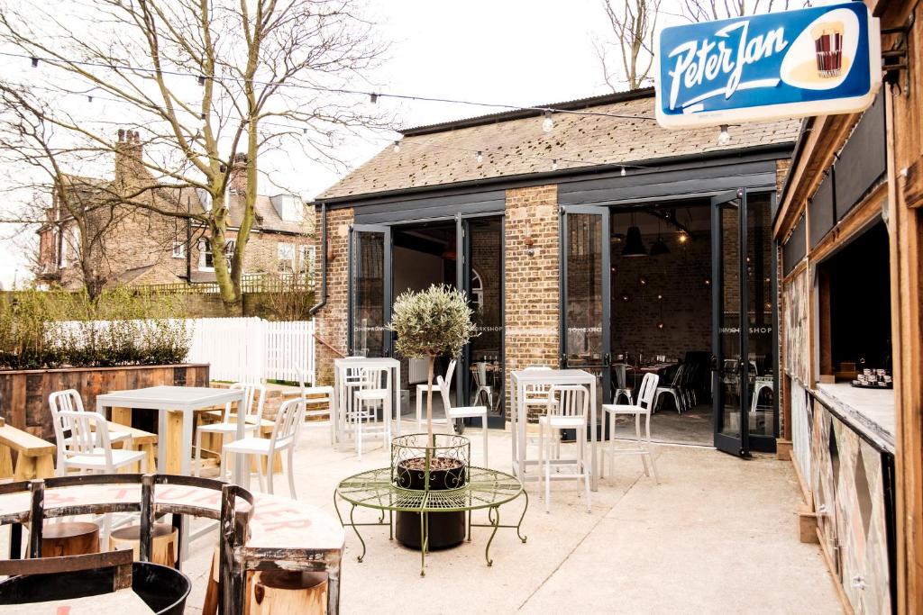 Picture of The Half Moon, Herne Hill Hotel in London