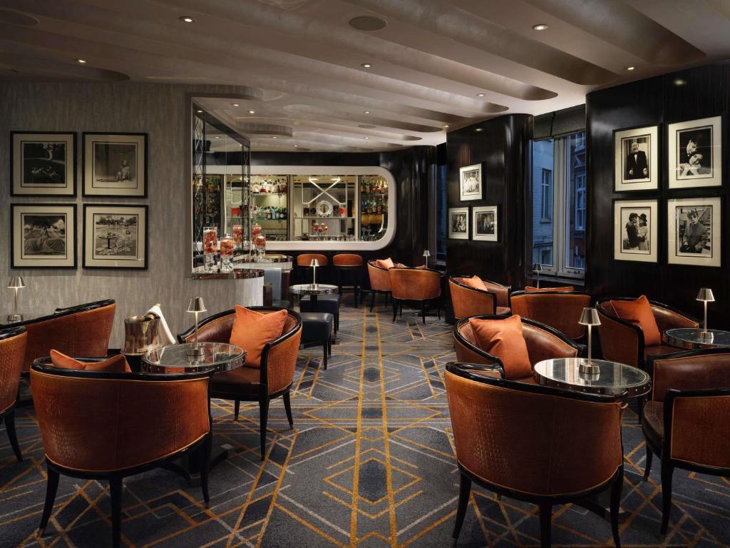Picture of The Savoy Hotel in London