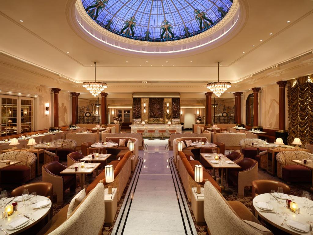 Picture of The Savoy Hotel in London