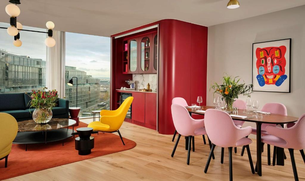 Picture of artotel London Battersea Power Station Hotel in London