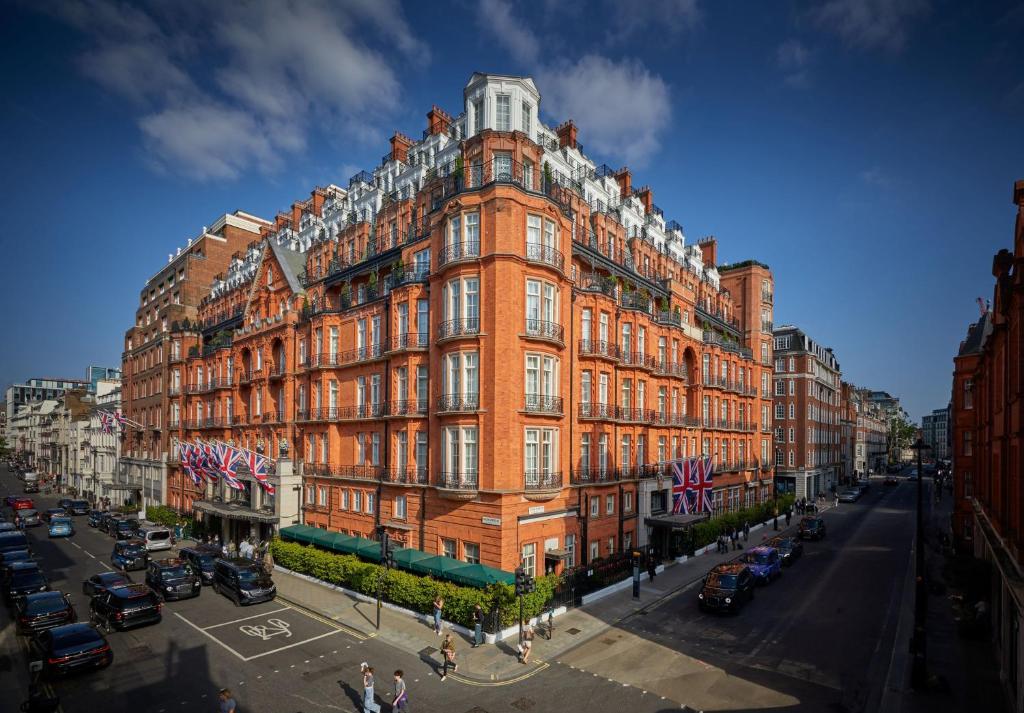 Picture of Claridges Hotel in London