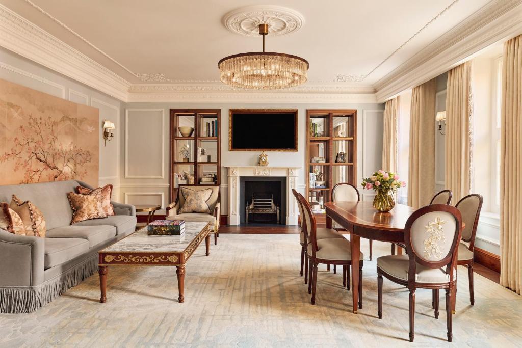Picture of Claridges Hotel in London